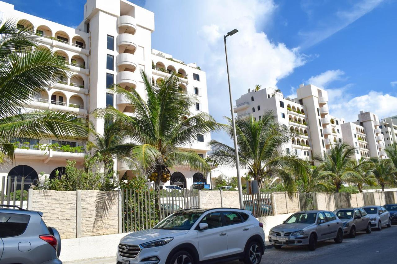 Cancun Marlin 32 Exterior photo